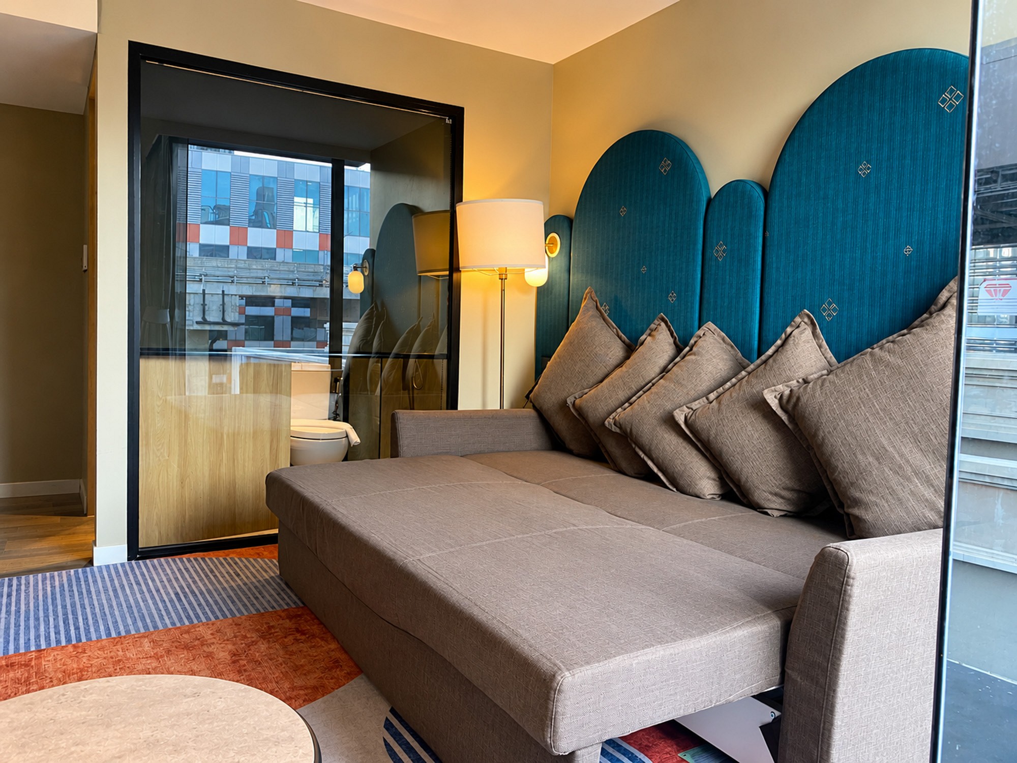 Grand Deluxe Corner Room