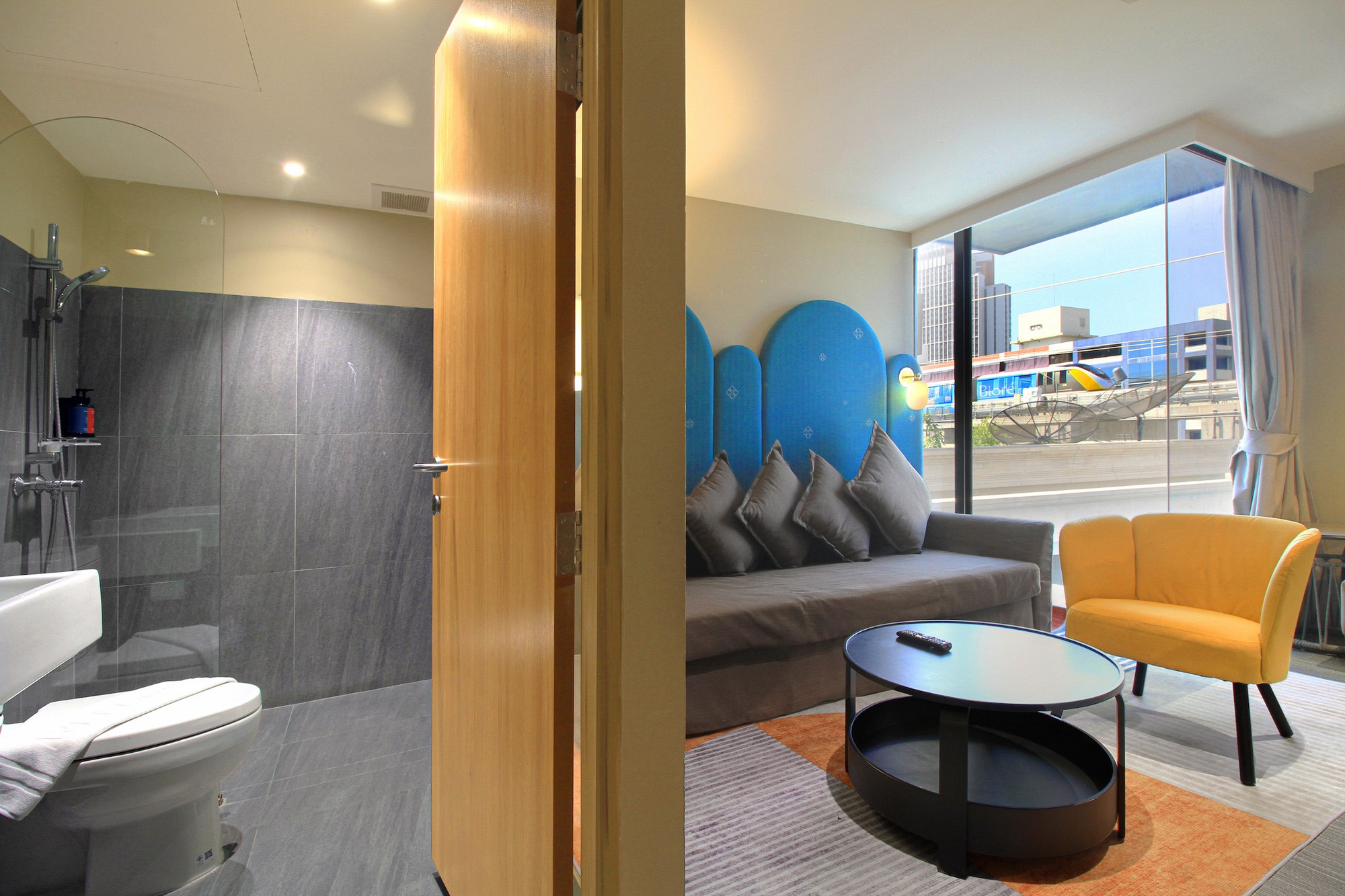 Grand Deluxe Corner Room