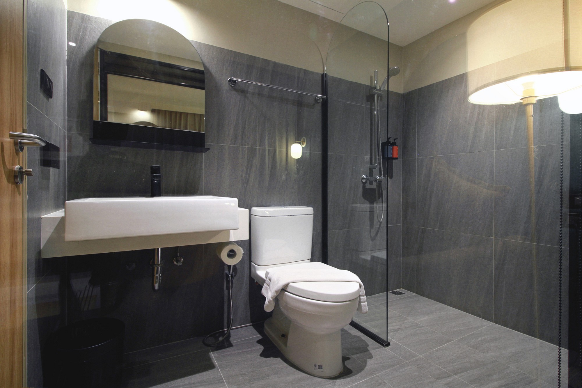 Grand Deluxe Corner Room