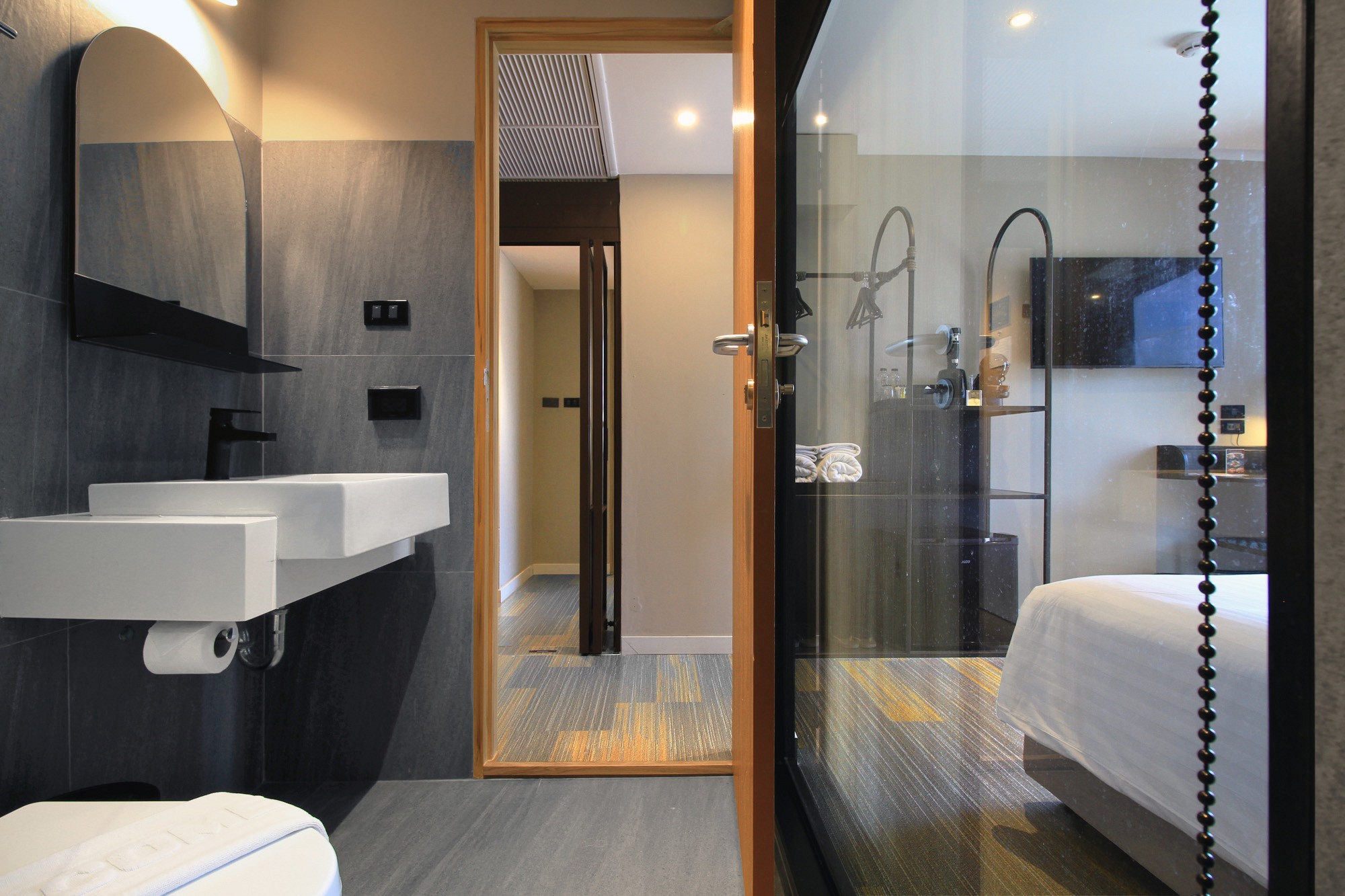 Grand Deluxe Corner Room